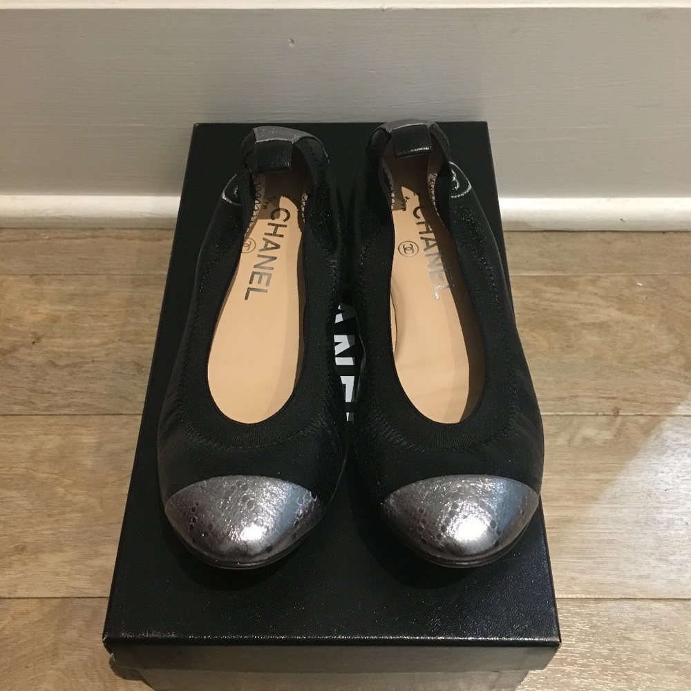 Auth Chanel Ballet Flats Sz 35